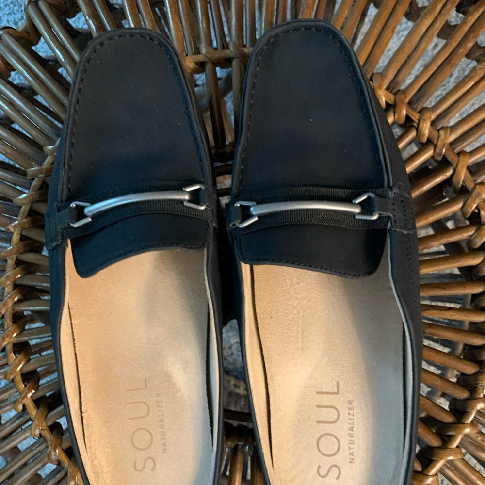 Naturalizer Black Loafers